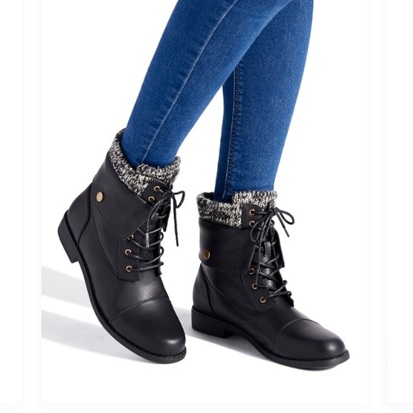 New in BOX Sweater Cuff MOTO Combat BOOTIES Boots - Picture 2 of 8